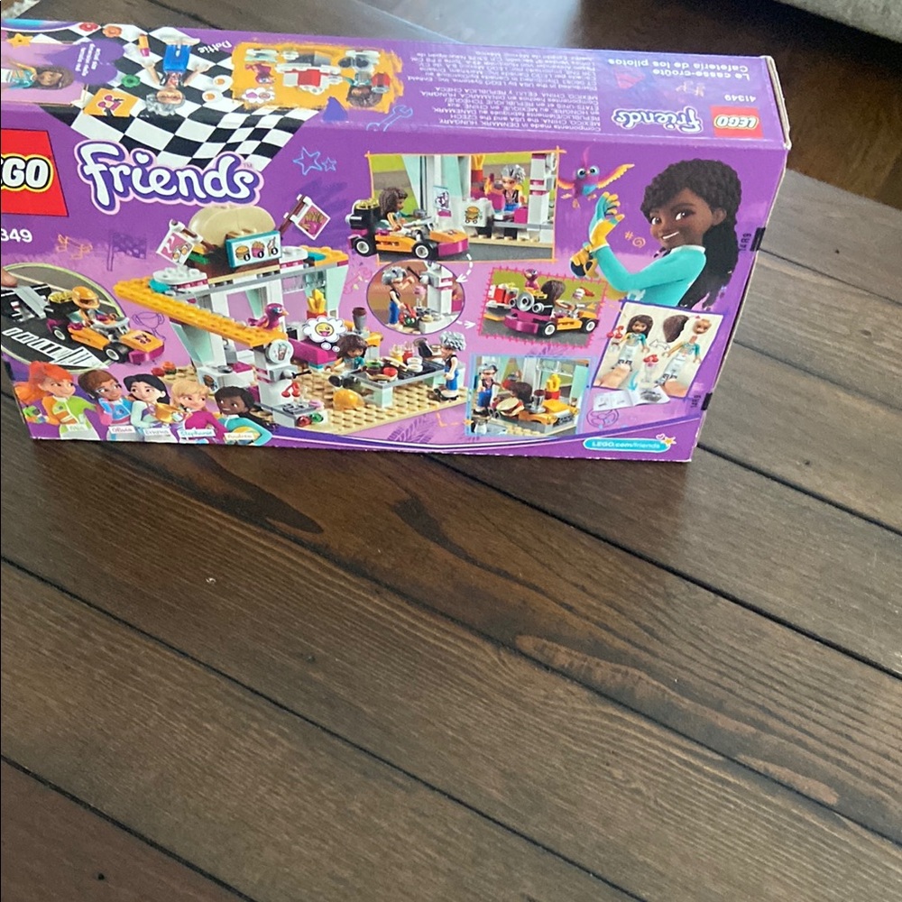 Lego Friends Retired Drifting Diner set